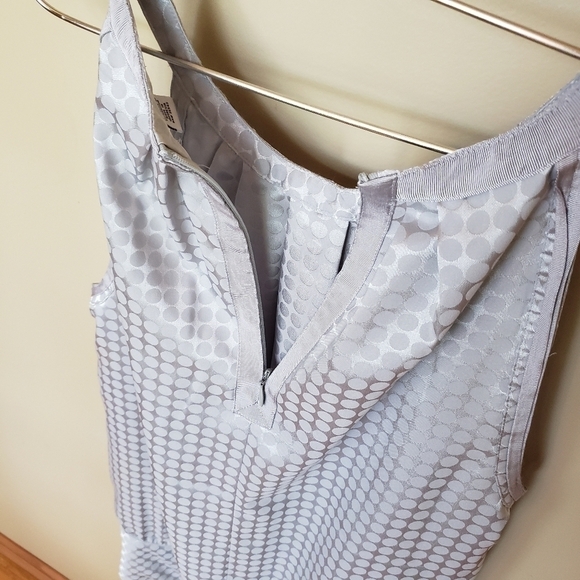 Like NEW Calvin Klein Silver Grey Halter Top with Banded Waist Size Small - Picture 4 of 6